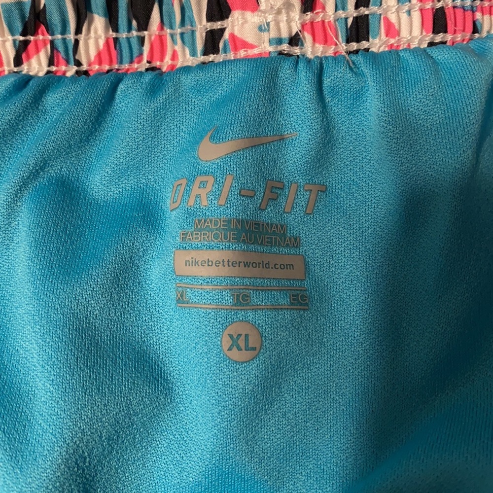 Set of Nike dri fit shorts - Picture 4 of 5
